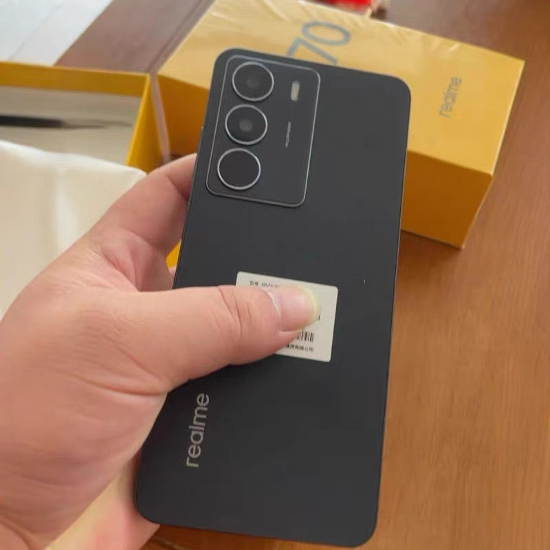 Realme V70 8Go- 256 Go  Neuf Scellé — Débloqué